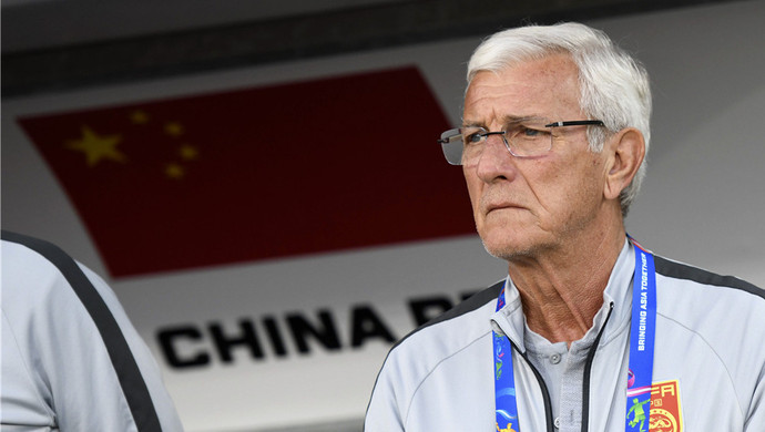 国足5分钟3个世界级停球,30秒停球10米远国足这脚什么水平