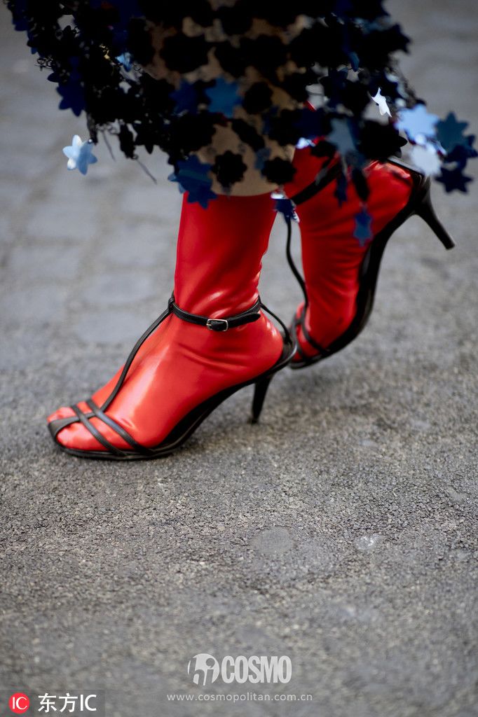 时髦办｜红色单品快入手，防水逆的功力可是一流！