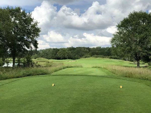 封面扉页目录故事,封面故事大全完整版