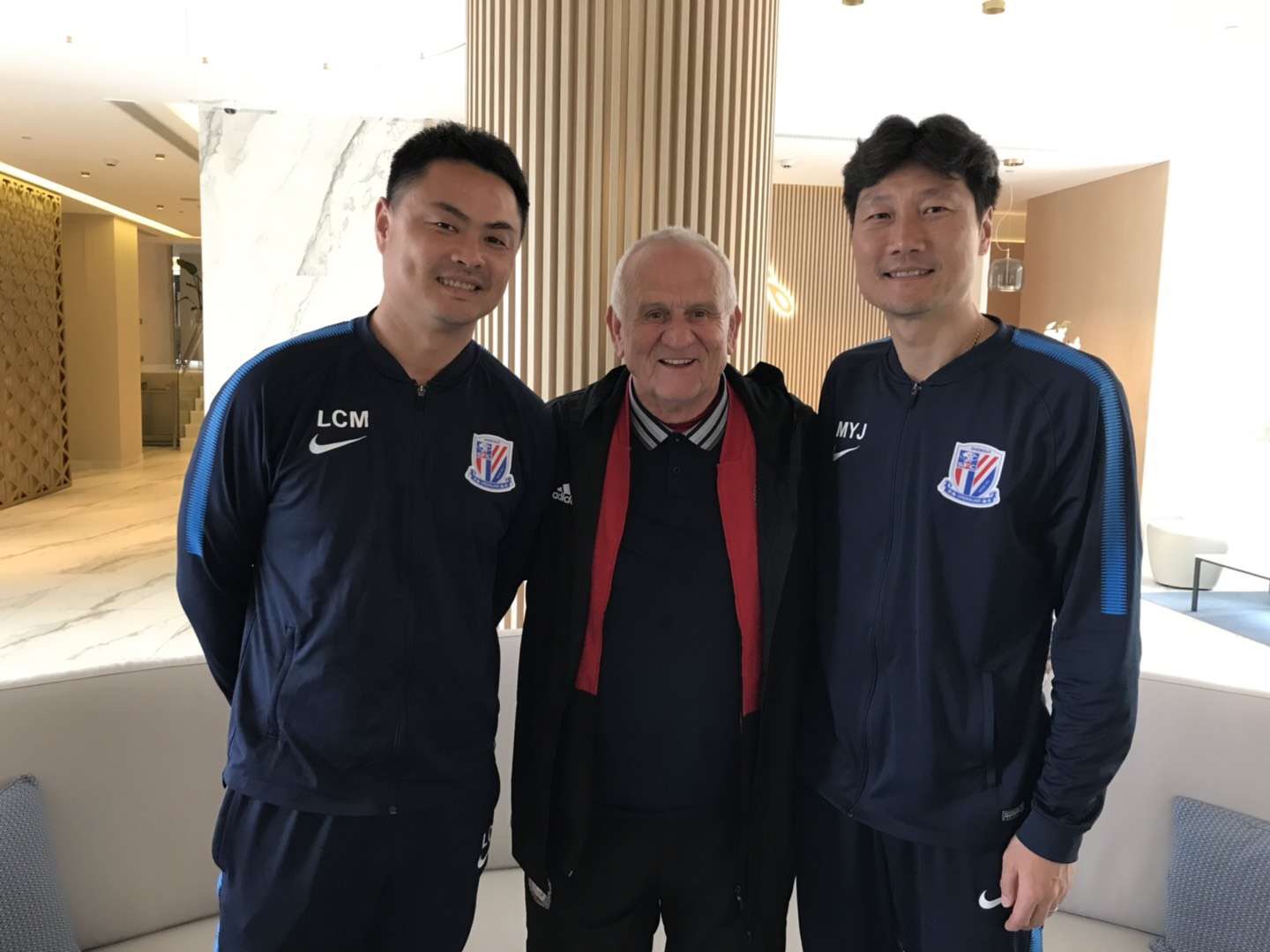 「视频」他乡再遇彼德洛维奇，关注申花20年听他再忆“追打裁判”往事