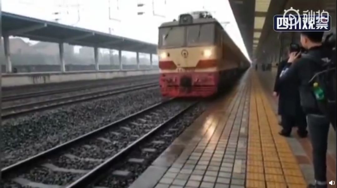 成都限号电子眼抓拍违章,成都交警无人机抓拍