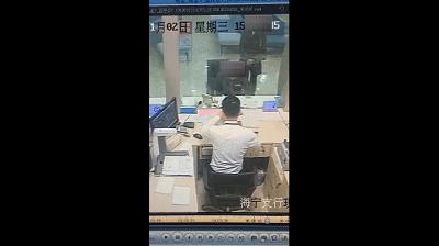 假警察行骗被骗人员犯法吗,假警察诈骗被真警察揭穿