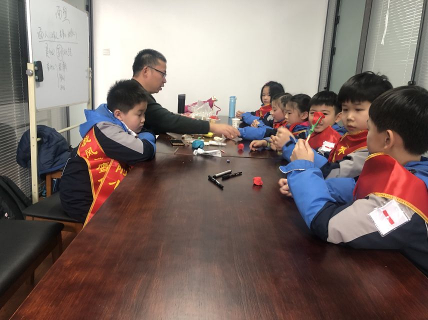 玄外附小·旋风雏鹰假日小队丨巧手捏面人，文化指尖承
