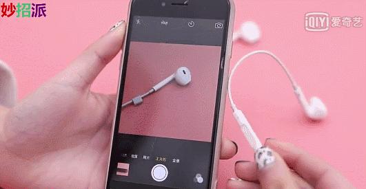 耳机只有一个按键功能介绍,耳机的隐藏功能只有一个按钮