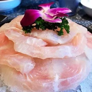 吃遍大连丨春节临近，满大街都是欢乐的红色~看看麻辣火锅，谁最“红”！