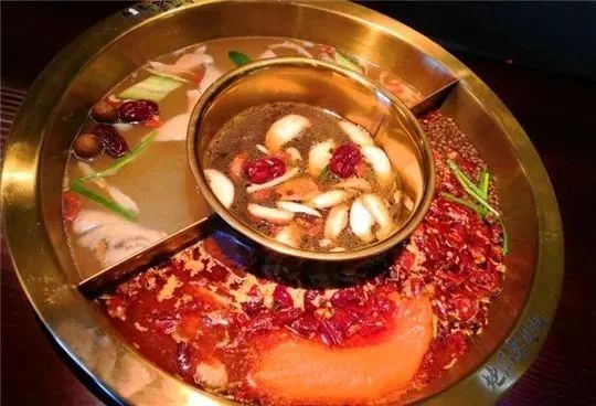 吃遍大连丨春节临近，满大街都是欢乐的红色~看看麻辣火锅，谁最“红”！