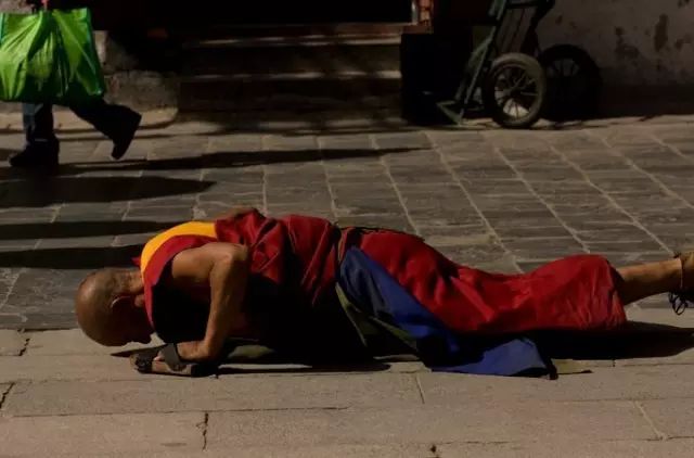 假照片有哪些骗局,那些假照片的背后