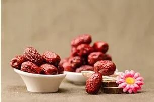 听说木瓜可以丰胸是真的吗,到底木瓜能不能丰胸