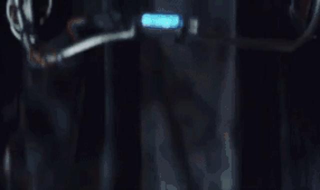 虽然看上去在玩游戏，但我在思考现实问题|HackYourLife