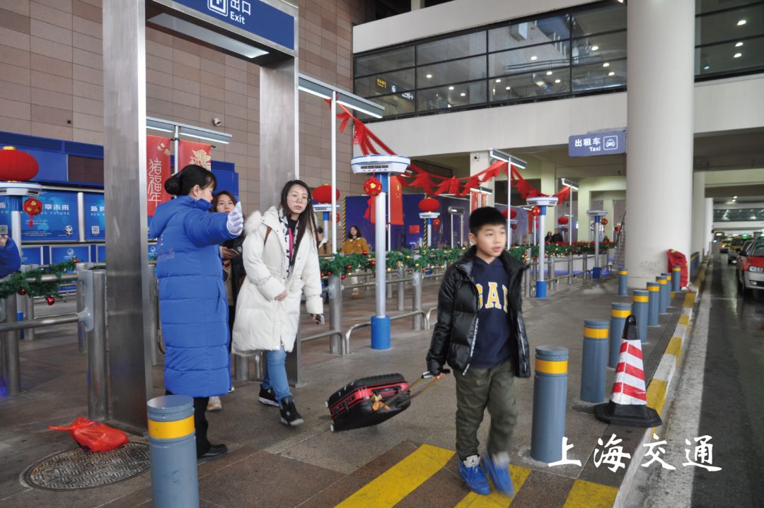 浦东国际机场t2停车攻略,上海浦东国际机场免费停车攻略