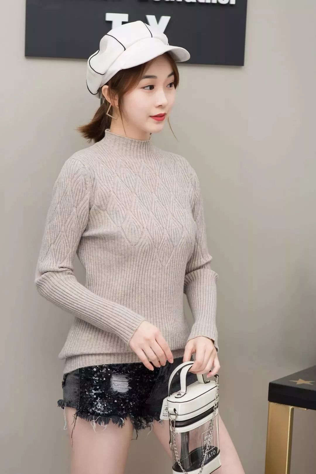 老板疯了！羊绒大衣全场低至0.75折，柳州这个地方要被挤爆啦