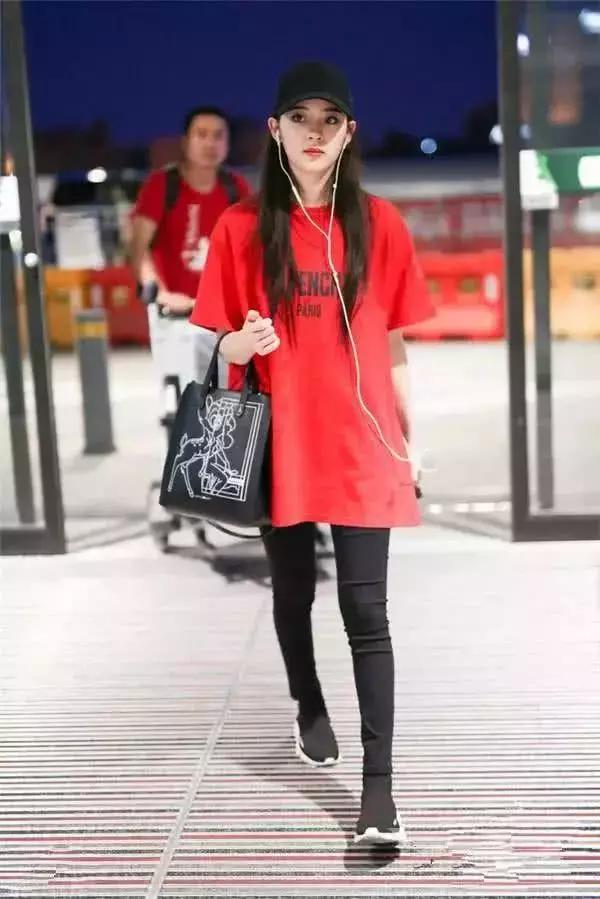 棕色永不过时的高跟鞋,今年最流行高跟鞋无后跟