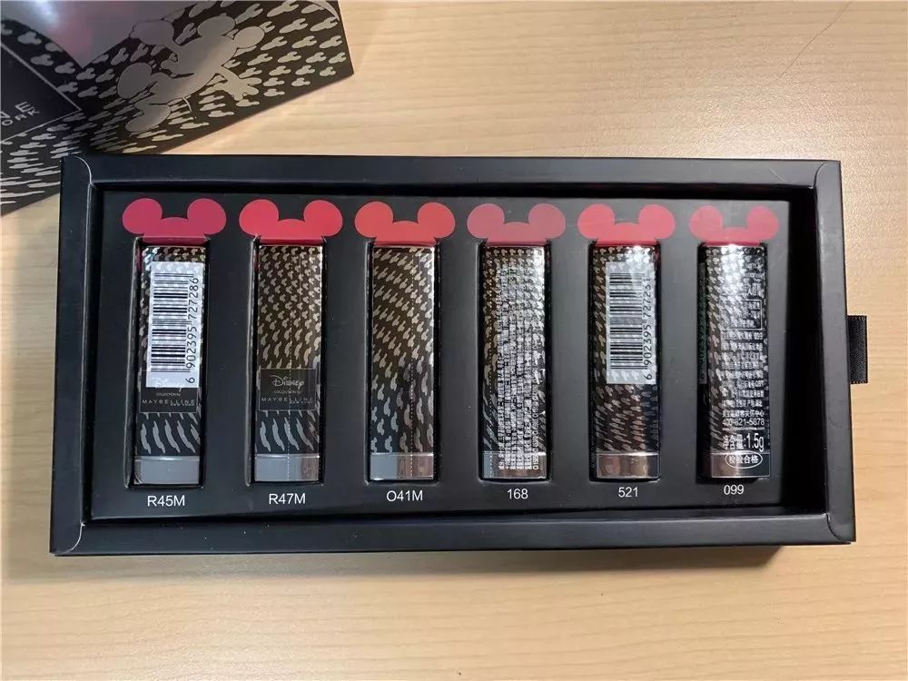 素颜找工作屡碰壁，涂上口红却被录取……真是个看脸的世界！