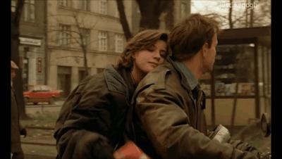 情人夜，我们观观影、谈谈情、喝喝酒