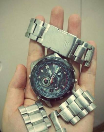 今年为什么特别流行这款表,为啥好几万的表网上卖几百块