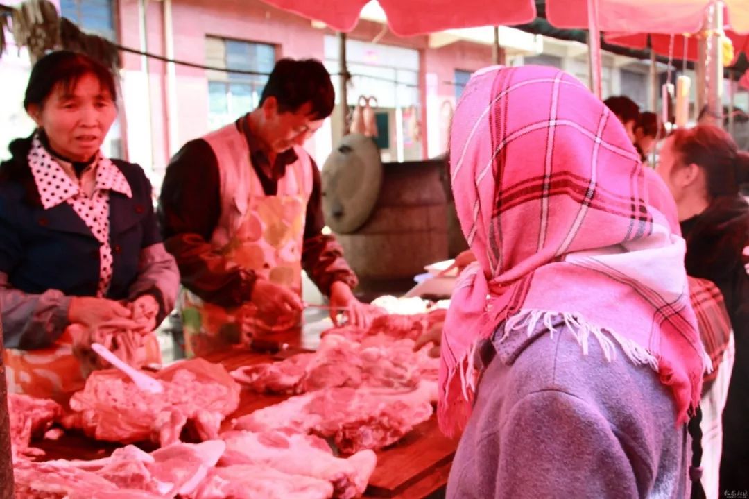 云南旅游昆明小吃街攻略,昆明乡街子网红打卡点