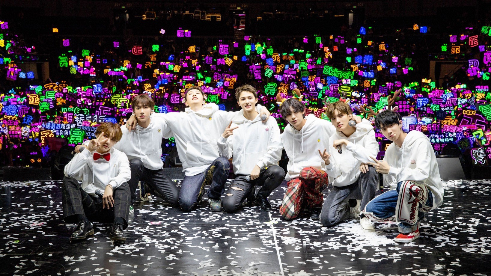 乐华七子nextheartfullofyou舞台,乐华七子nextbadgirlneedlove