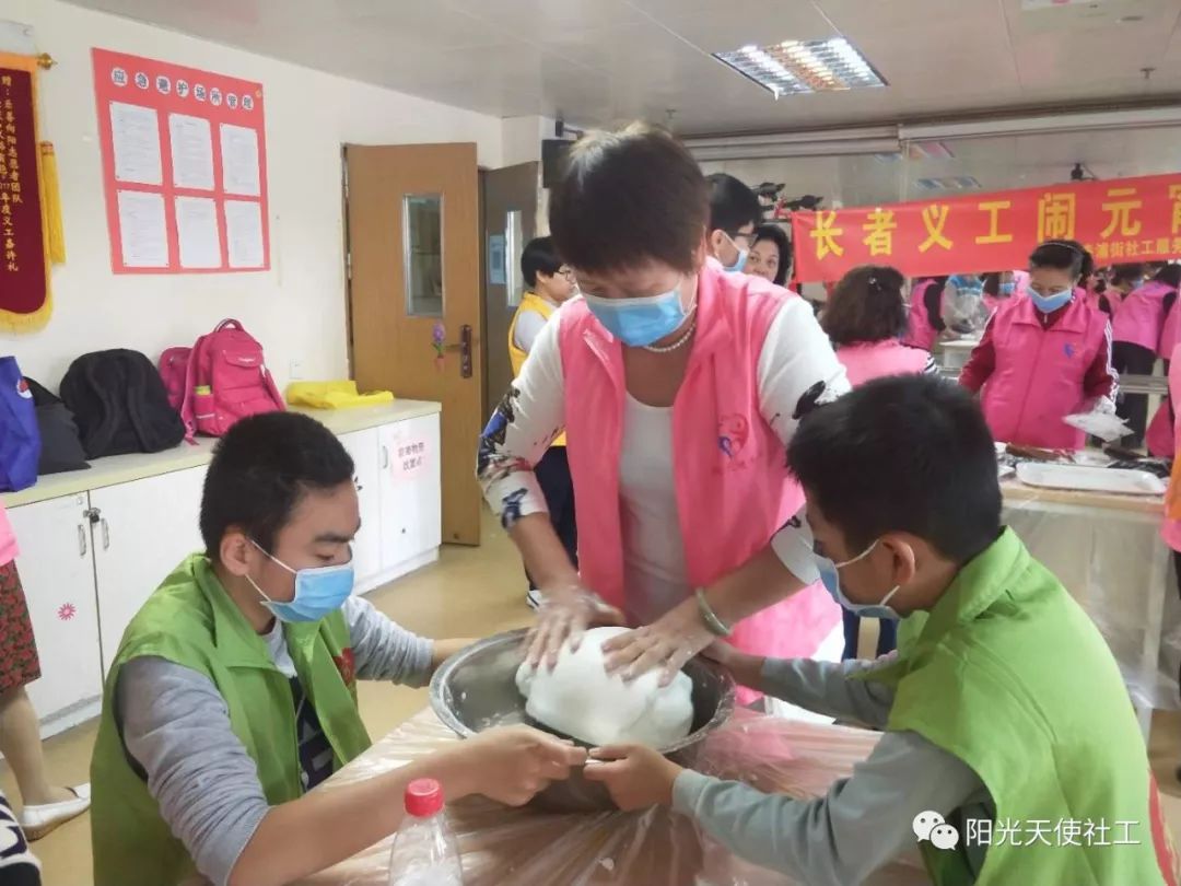 上海市洛浦区社工站,一社区一社工精彩亮相