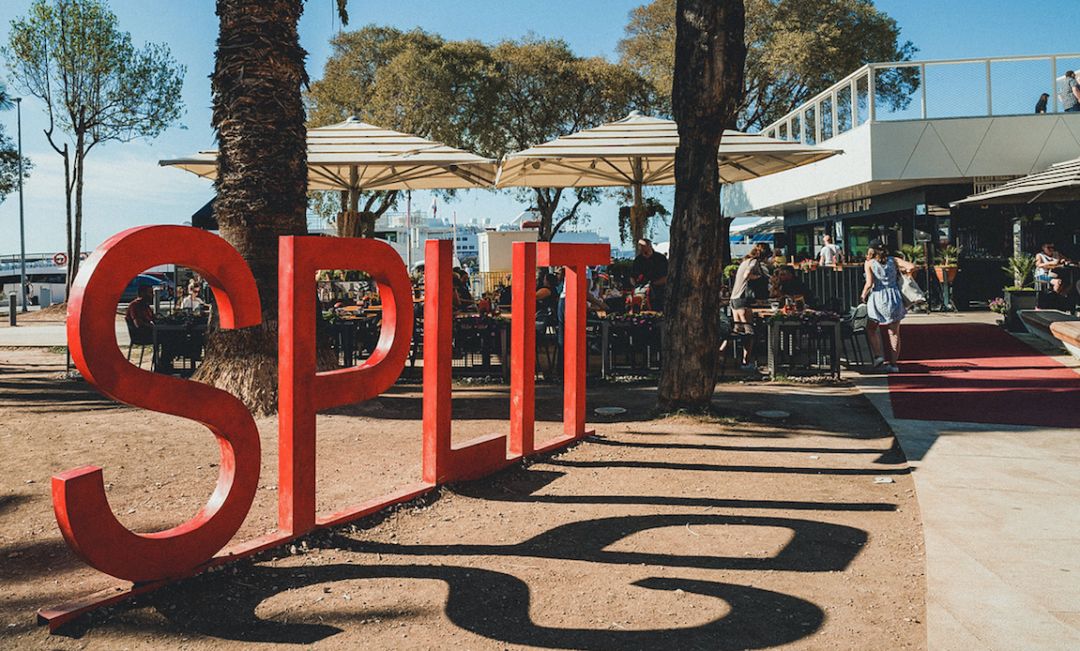 好想来一场自由的旅行,好想来一场自由自在的旅行