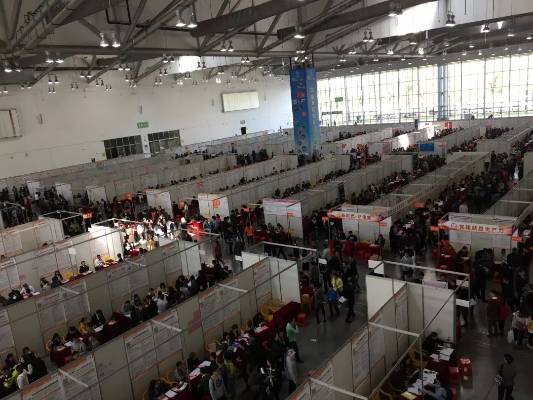 全年最佳涨薪机会，好工作多到爆！本周日博览中心超大型招聘会约定你