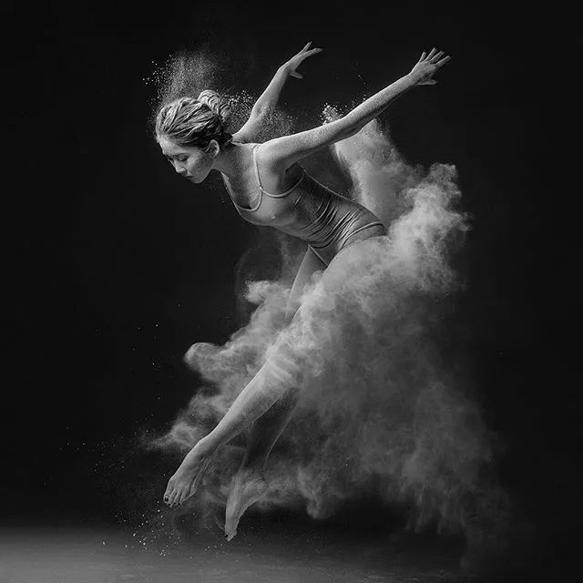 当摄影师遇上芭蕾舞者只看不拍,当摄影师遇到欣赏自己的模特