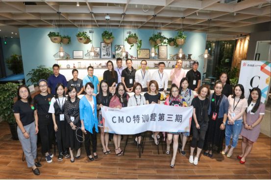 神烦*脑洗**广告？能创造多重价值的刷屏营销到底怎么做？