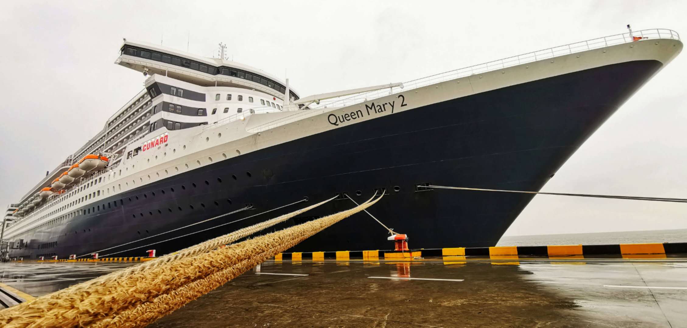 玛丽女王2号邮轮入境三亚,玛丽女王二号游轮抵达上海