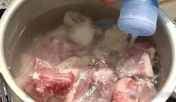 家里有这种锅的别再用了,这几种锅不要买