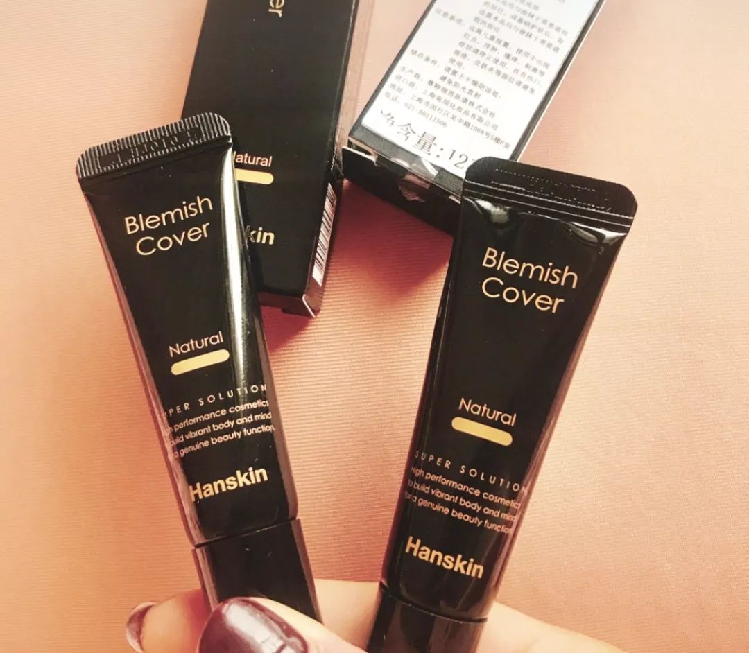 持久不暗沉粉底液测评平价不到100,带磨皮效果的粉底液测评