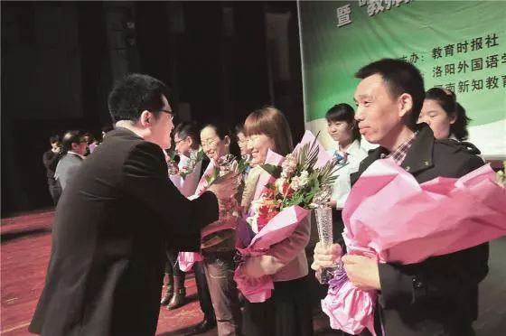 吴正宪特级教师之路,吴正宪教师简介