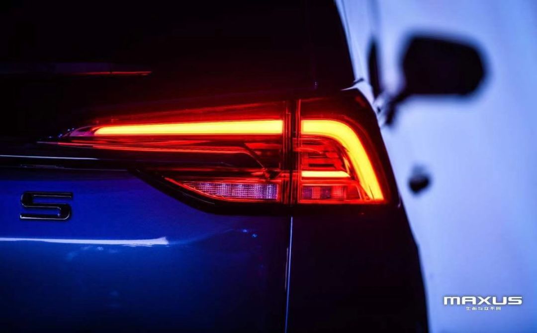 家用mpv商务车7座落地价,家用mpv大通