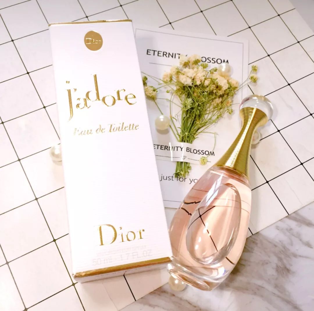 ysl礼盒口红气垫香水,ysl口红香水七夕限定礼盒