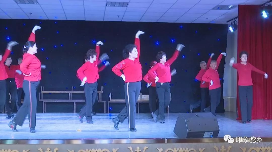 阿右旗多种形式庆祝“三八”国际劳动妇女节