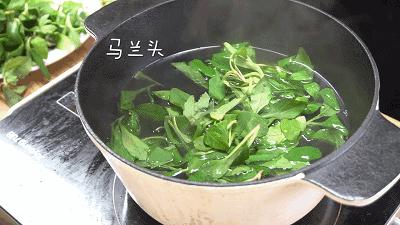 吃了街边买的“青菜”，一家三口急送医！这些菜清明常出没…