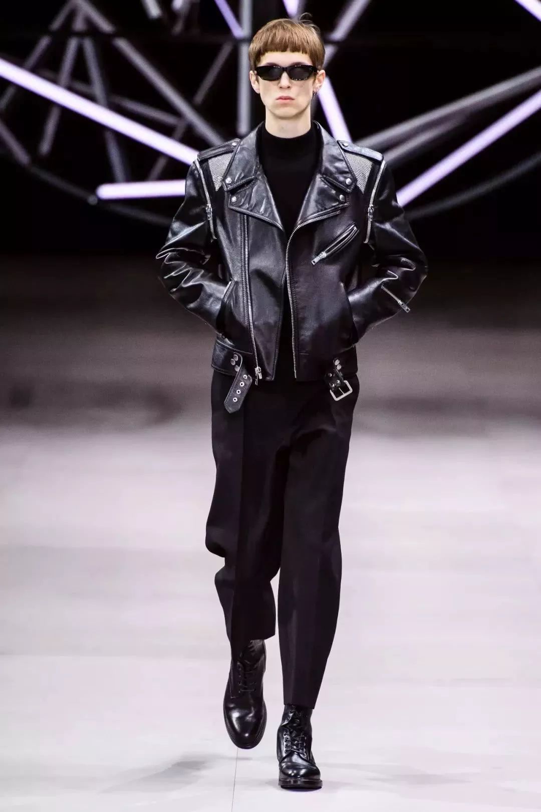 一件皮衣能给你多种风格,每件皮衣都是独一无二