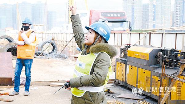 简单的工地女汉子日常生活,工地民工多姿多彩的生活