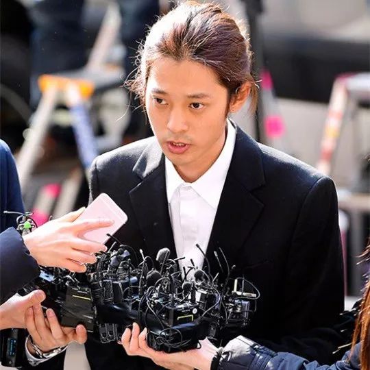 “胜利门”彻底撼动韩国！除了给娱乐圈大洗牌，还正式掀开了韩国*商勾官**结的遮羞布...