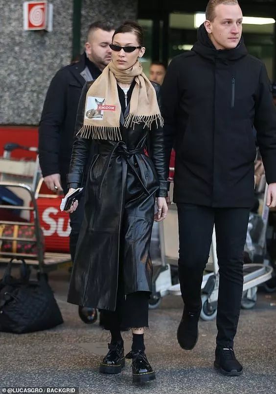 一件皮衣能给你多种风格,每件皮衣都是独一无二