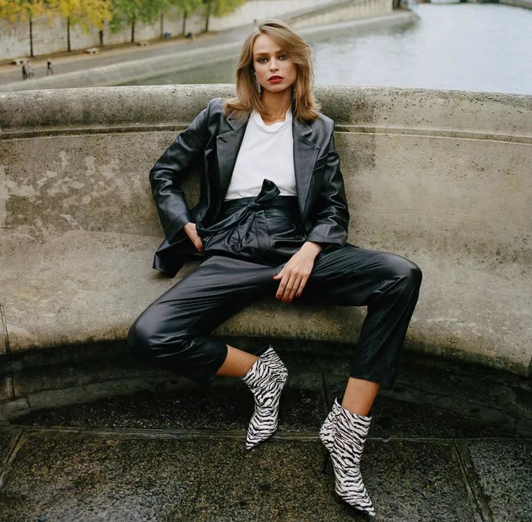 穿上它又酷又有钱，今年一定要买一件