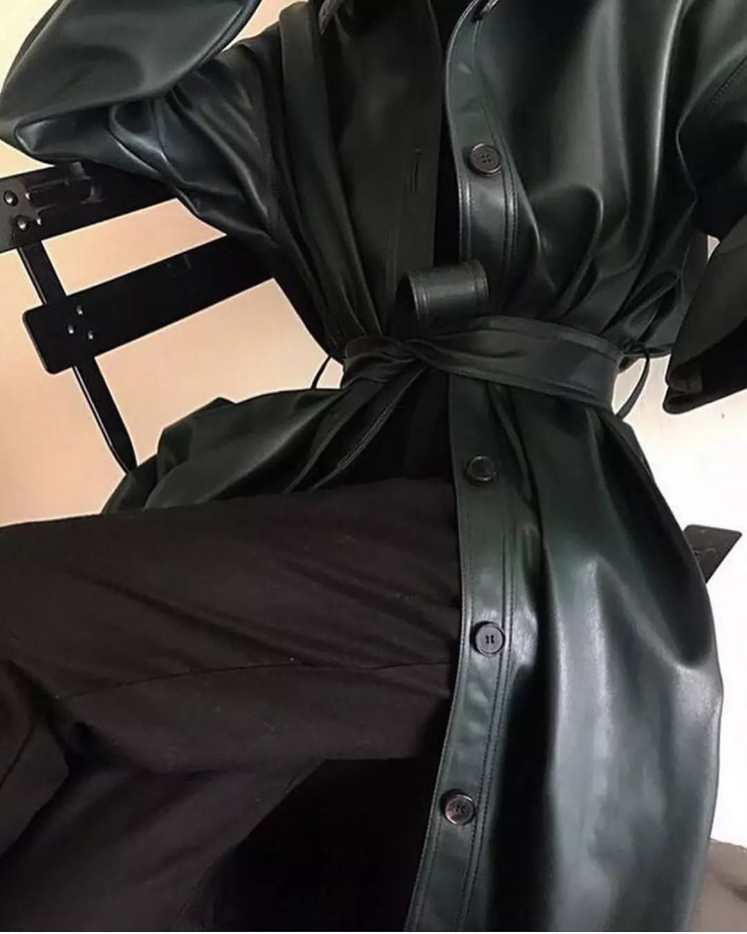 穿上它又酷又有钱，今年一定要买一件