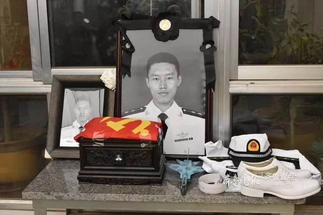 降14℃！济南大降温，供暖延长丨波音737又发生故障了，载着106人…丨中小学幼儿园将推“校长陪餐”