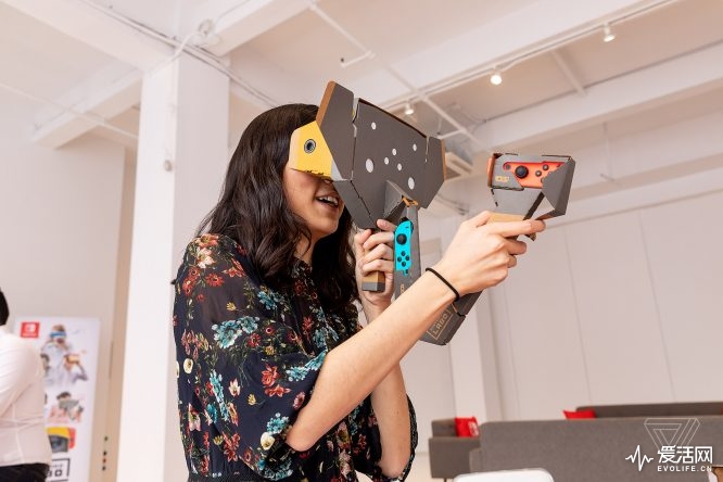 任天堂vr纸盒,任天堂vr是最早的vr吗