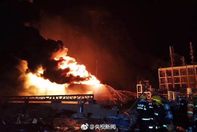 64人遇难，28人失联！响水化工厂爆炸:多家上市公司急发声，消防员写下两个字让人泪目
