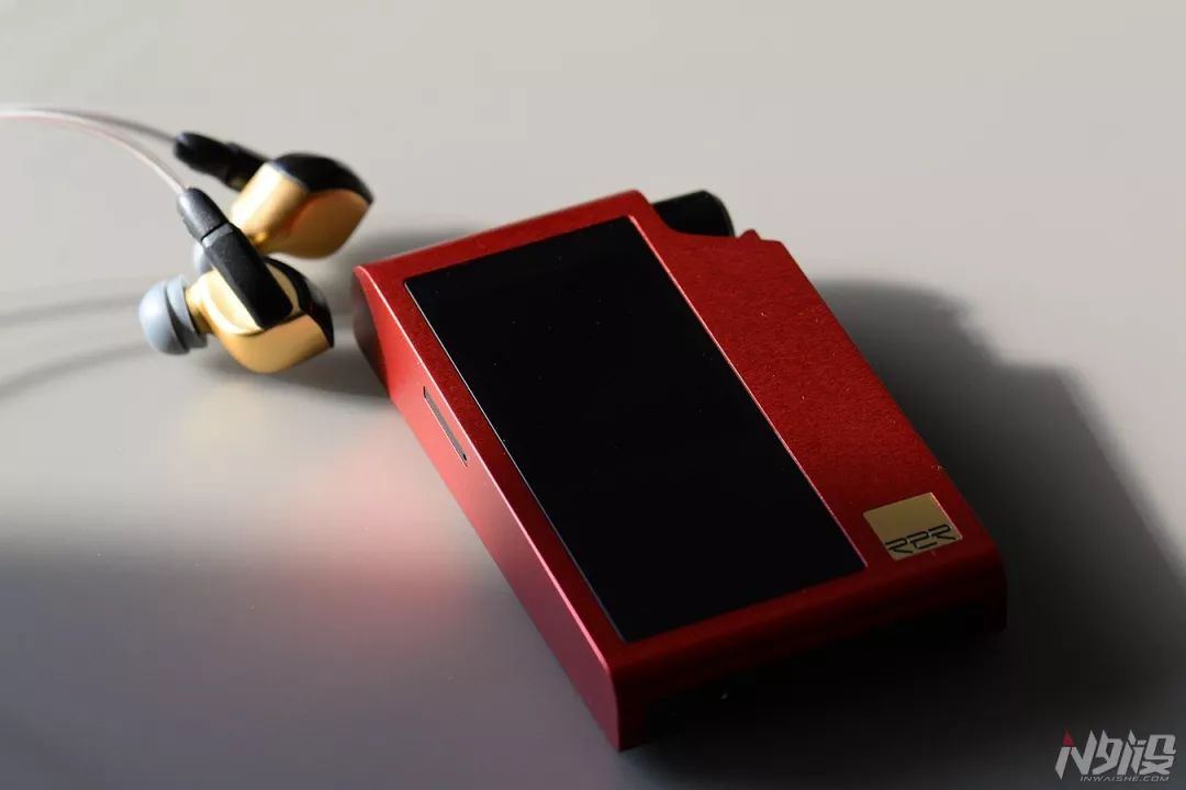 红潮！HIFIMAN红太子R2R2000TM音乐*放播**器体验