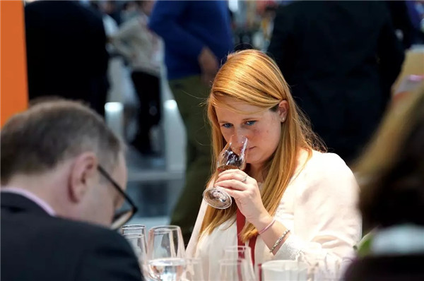 人气口碑双丰收!张裕德国Prowein酒展打造中国葡萄酒精彩故事