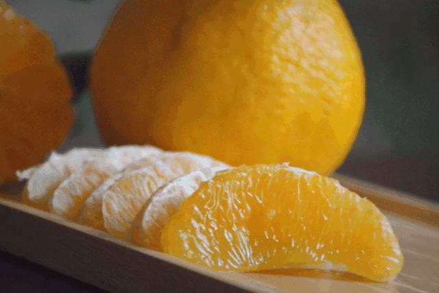 又脆又甜又多汁的水果,皮薄甜脆的水果