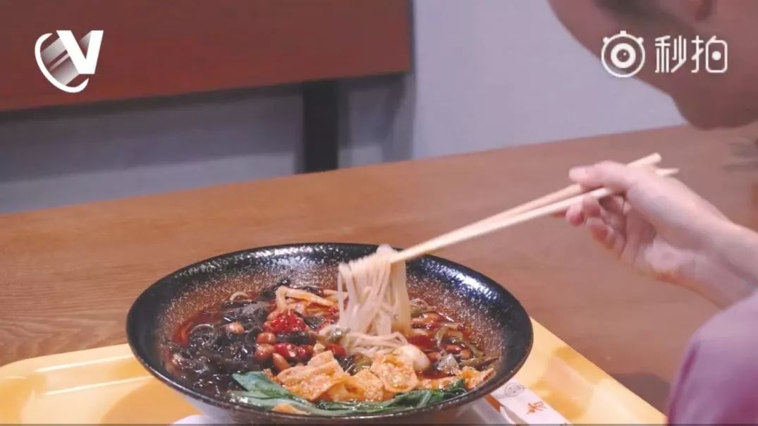 螺蛳粉能征服老挝人,螺蛳粉超爽版