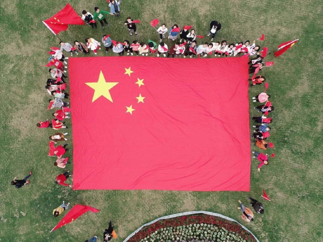 一条绿道一次快闪百位记者,东湖绿道大学生快闪