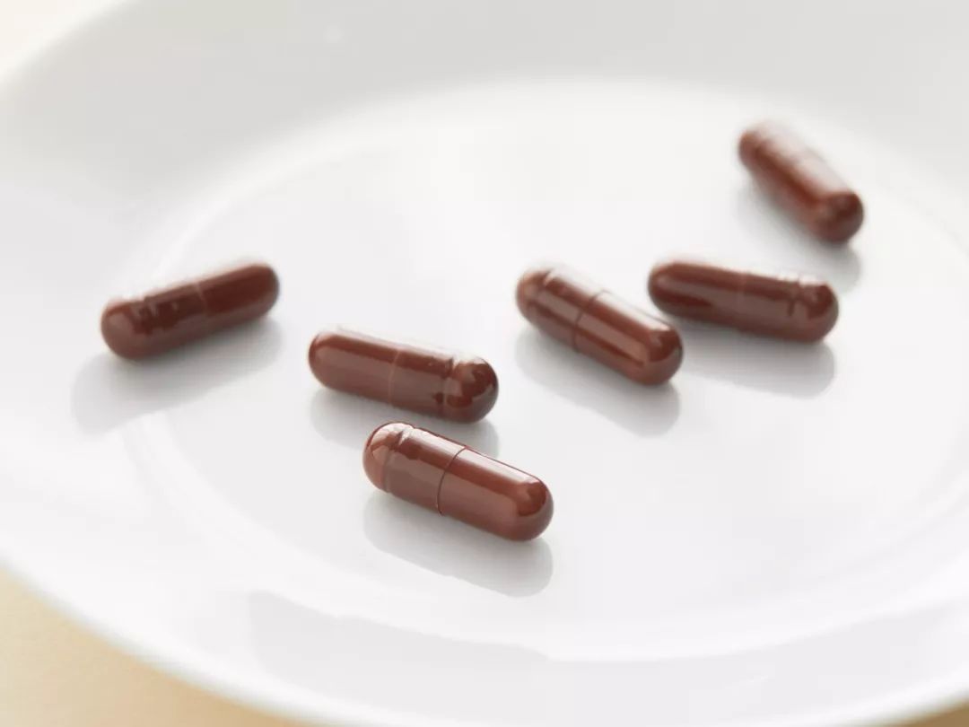 皮肤暗黄色素沉淀多吃什么,容易暗沉皮肤忌口