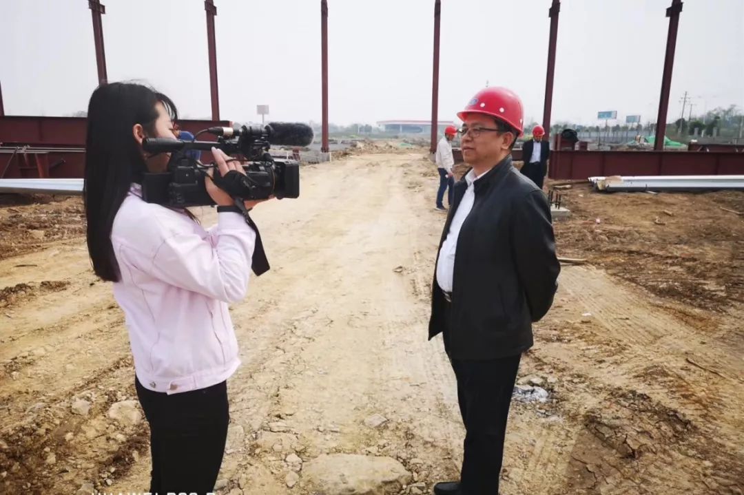 无为王传福,王传福在无为视频